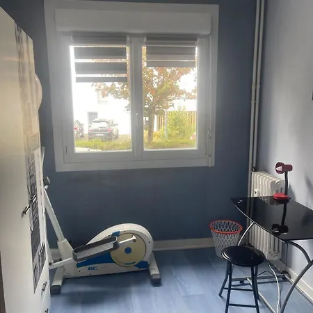 Proche Du Centre - 58 M2 Apartment *