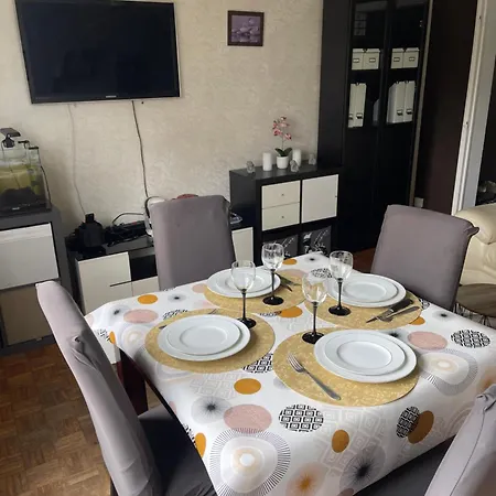 Proche Du Centre - 58 M2 Кан