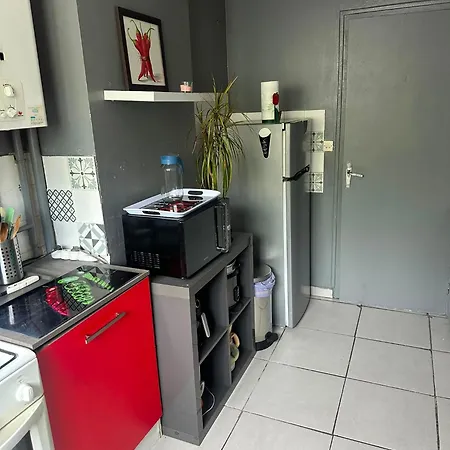 Proche Du Centre - 58 M2 Кан